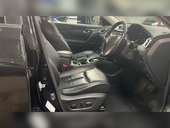 Used Nissan X-Trail 2017 for sale - 78947343: Photo