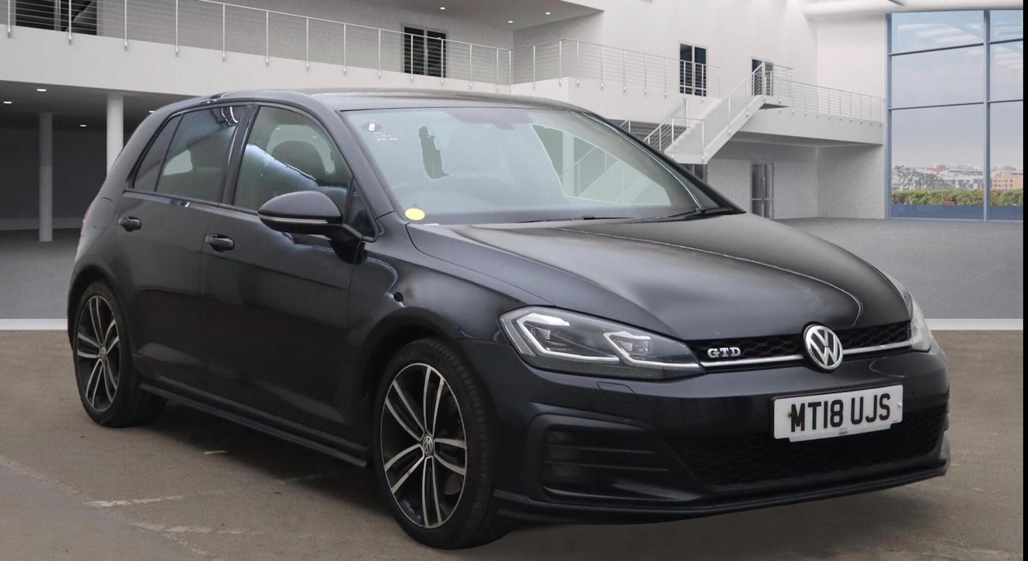 Used Volkswagen Golf 2018 for sale - 76296027: Photo 1