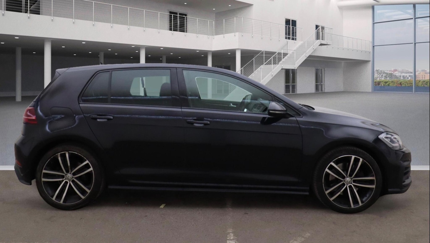 Used Volkswagen Golf 2018 for sale - 76296027: Photo 5