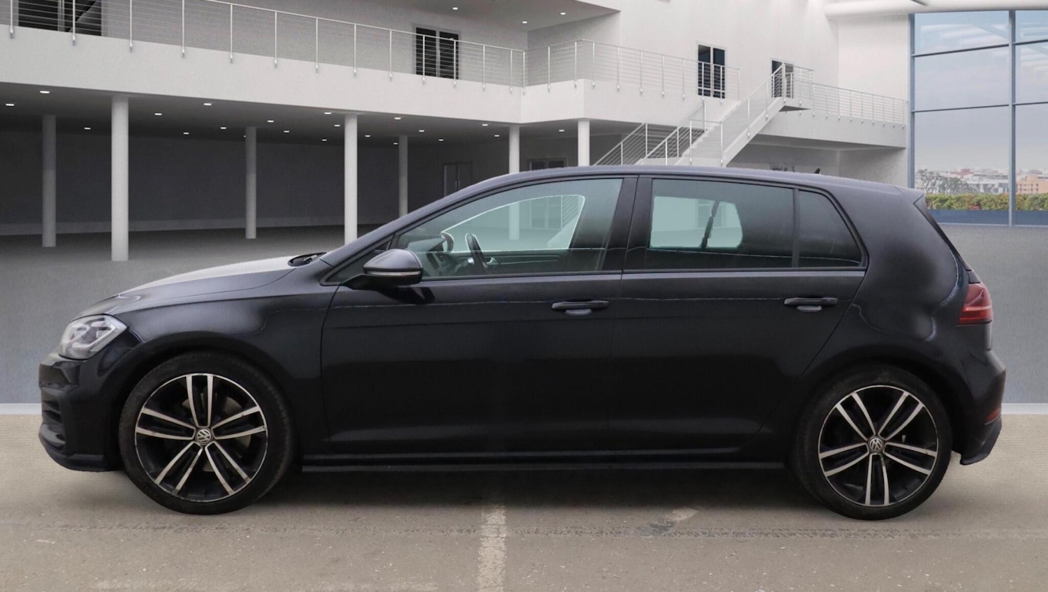 Used Volkswagen Golf 2018 for sale - 76296027: Photo 7