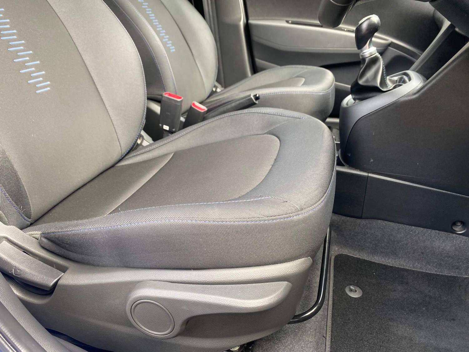 Used Hyundai i10 2018 for sale - 76389268: Photo 25