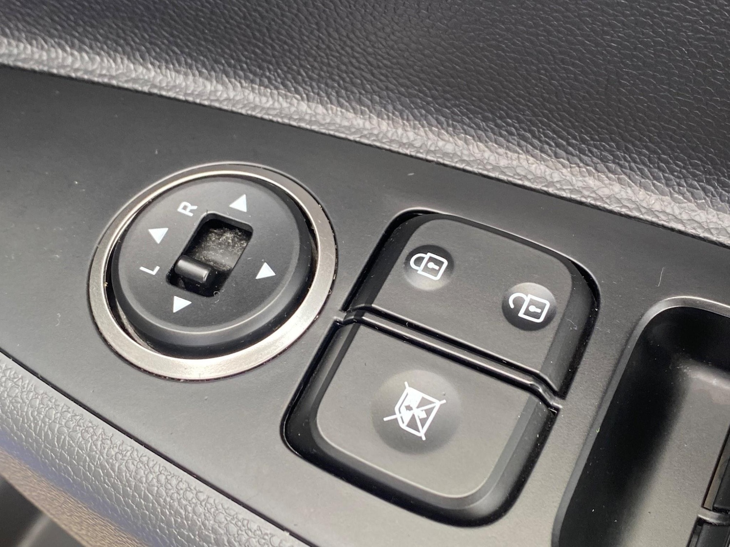 Used Hyundai i10 2018 for sale - 76389268: Photo 29