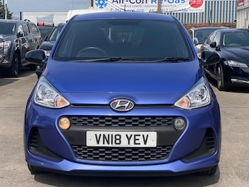 Used Hyundai i10 2018 for sale - 76389268: Photo