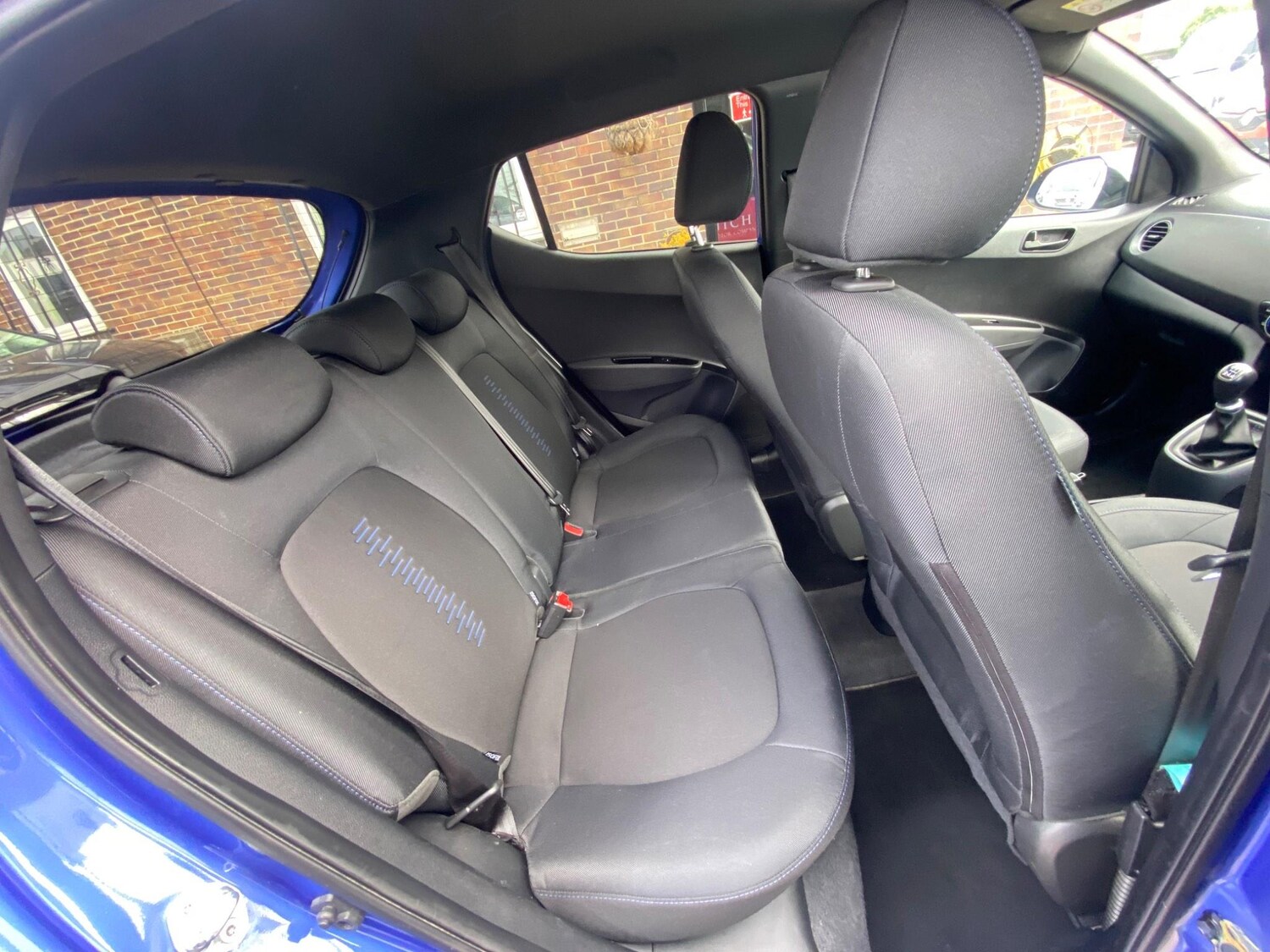 Used Hyundai i10 2018 for sale - 76389268: Photo 34