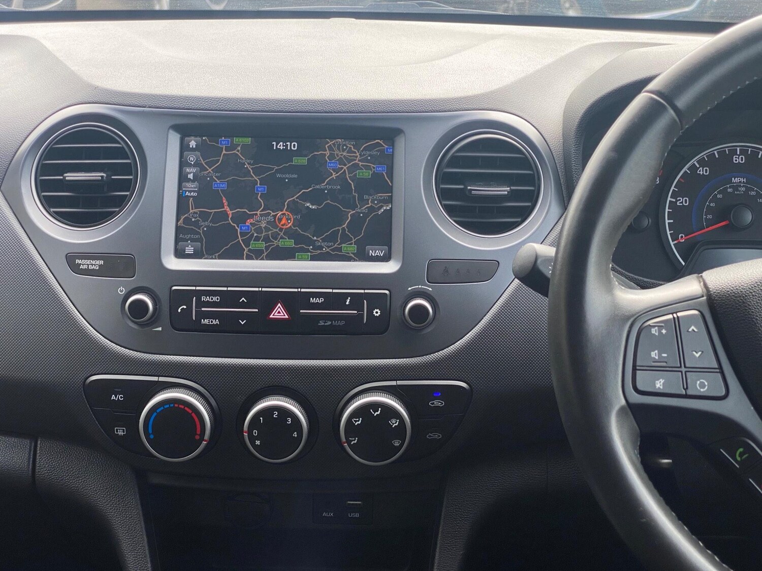 Used Hyundai i10 2018 for sale - 76389268: Photo 40