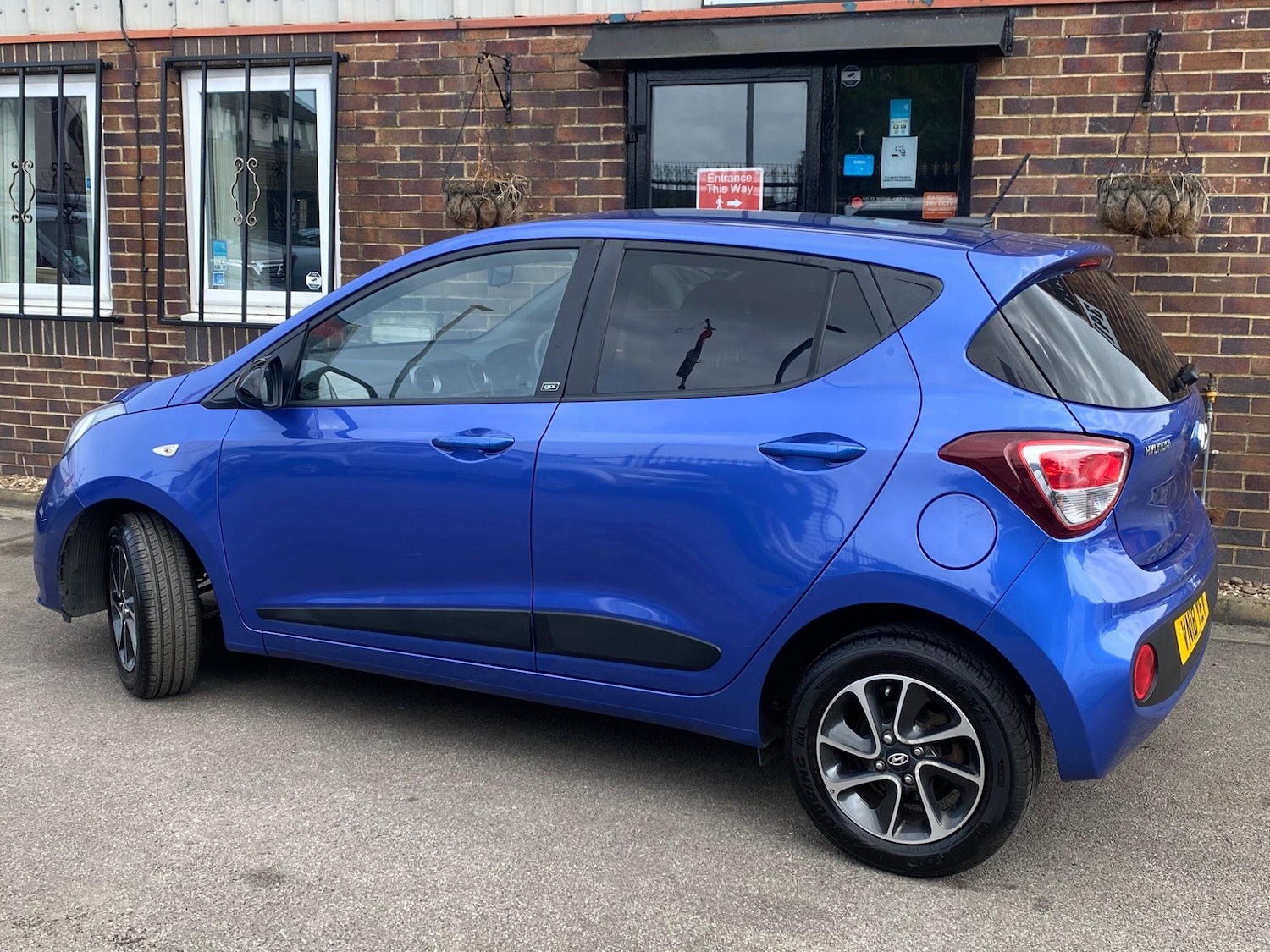 Used Hyundai i10 2018 for sale - 76389268: Photo 52