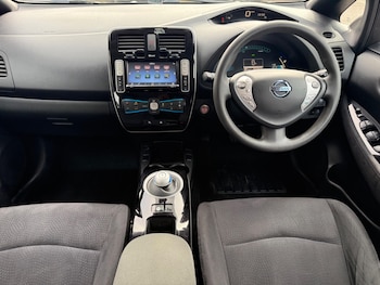 Used Nissan Leaf 2017 for sale - 77853810: Photo