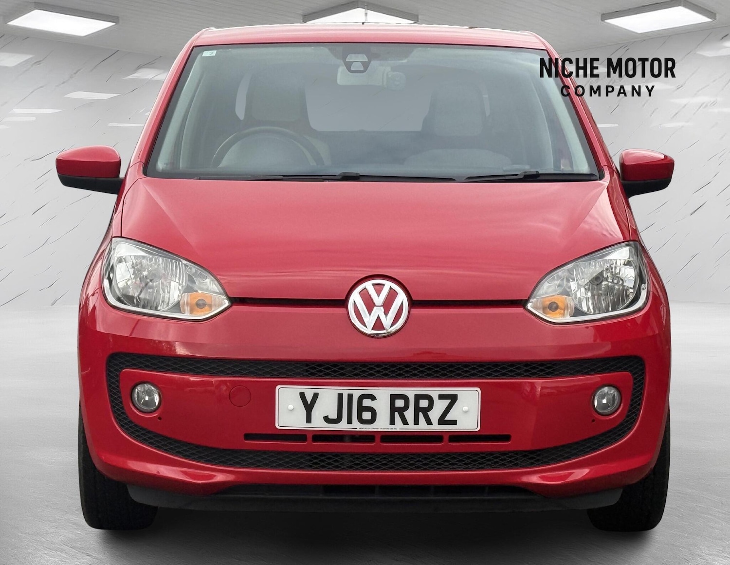 Used Volkswagen up! for sale - 76742912: Photo 2