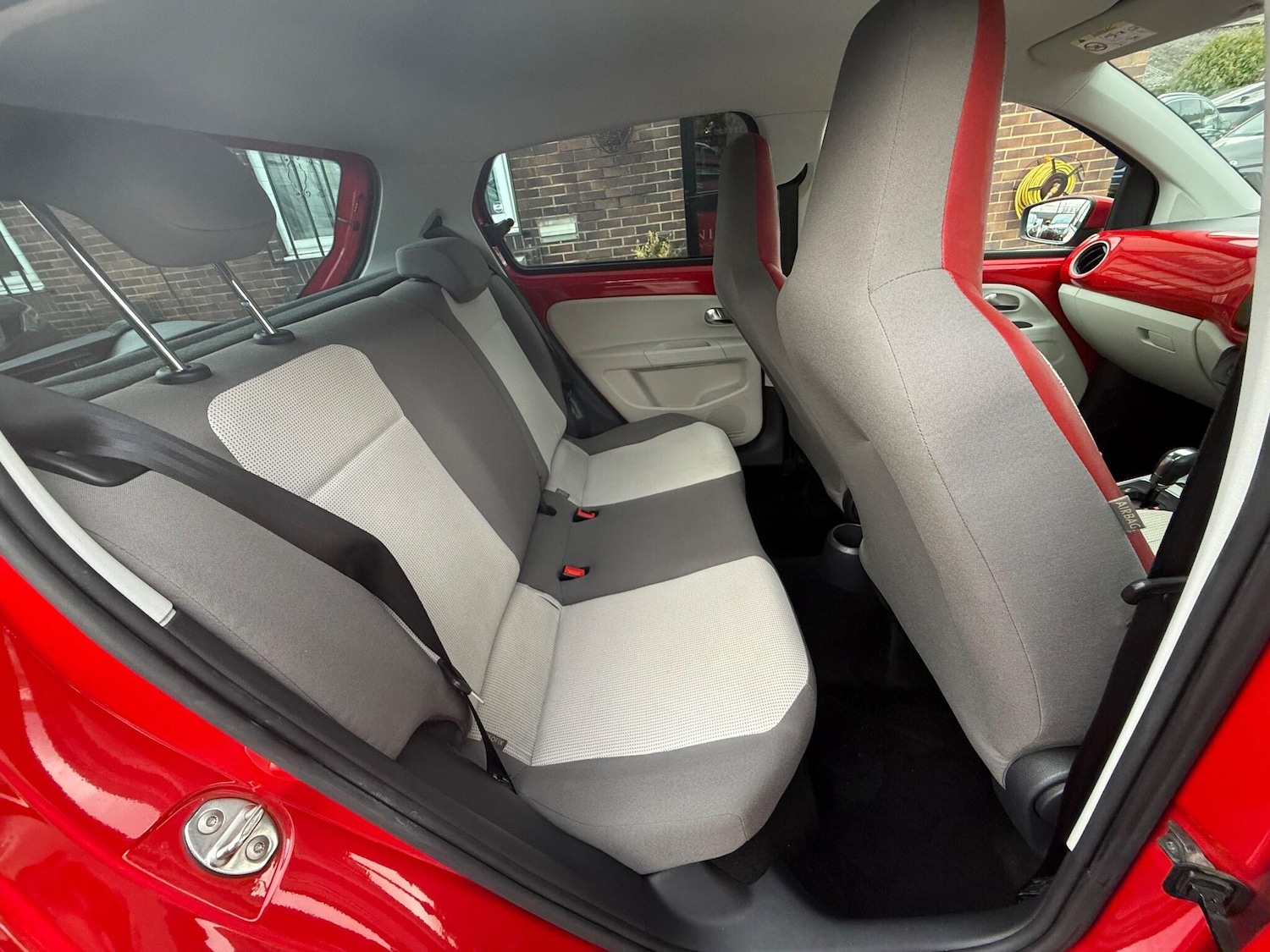 Used Volkswagen up! for sale - 76742912: Photo 26