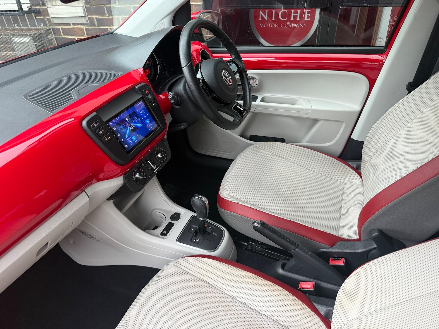 Used Volkswagen up! for sale - 76742912: Photo 43