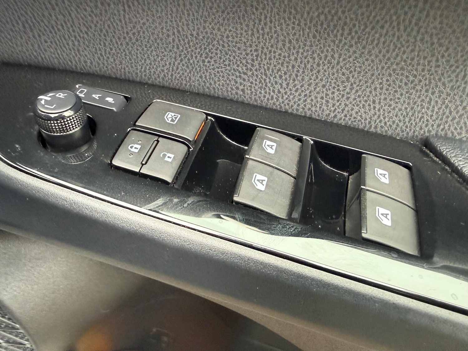 Used Toyota Prius 2017 for sale - 76226433: Photo 18