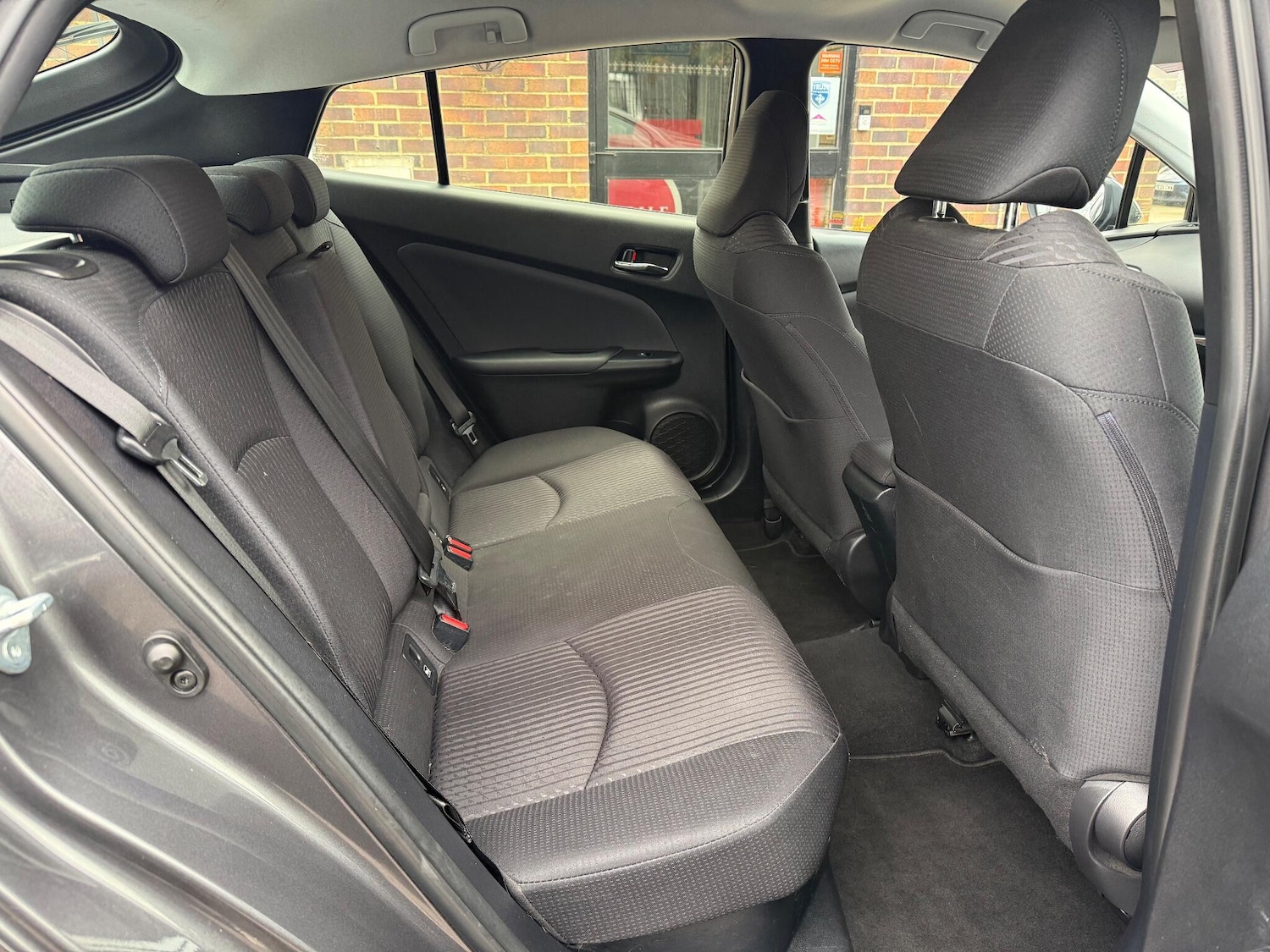 Used Toyota Prius 2017 for sale - 76226433: Photo 19