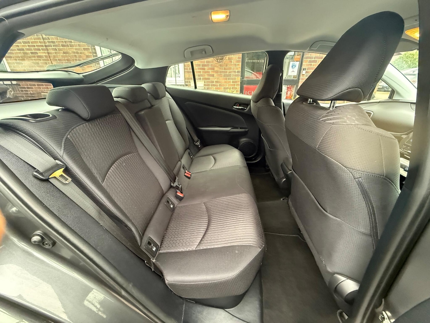 Used Toyota Prius 2017 for sale - 76226433: Photo 24