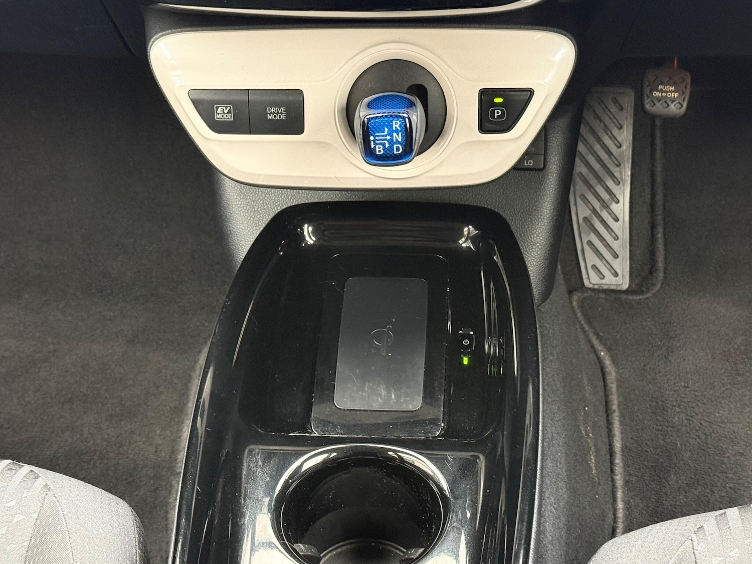 Used Toyota Prius 2017 for sale - 76226433: Photo 30