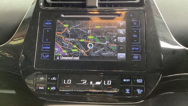 Used Toyota Prius 2017 for sale - 76226433: Photo 3