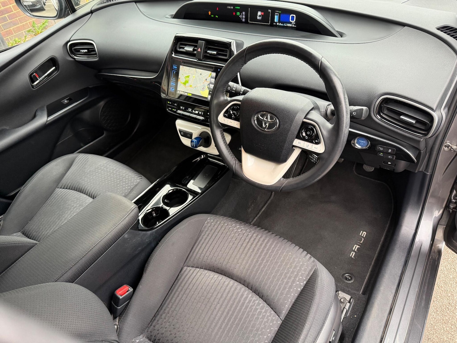 Used Toyota Prius 2017 for sale - 76226433: Photo 8