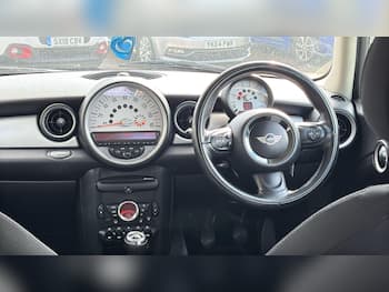 Used MINI Hatch 2011 for sale - 79688309: Photo