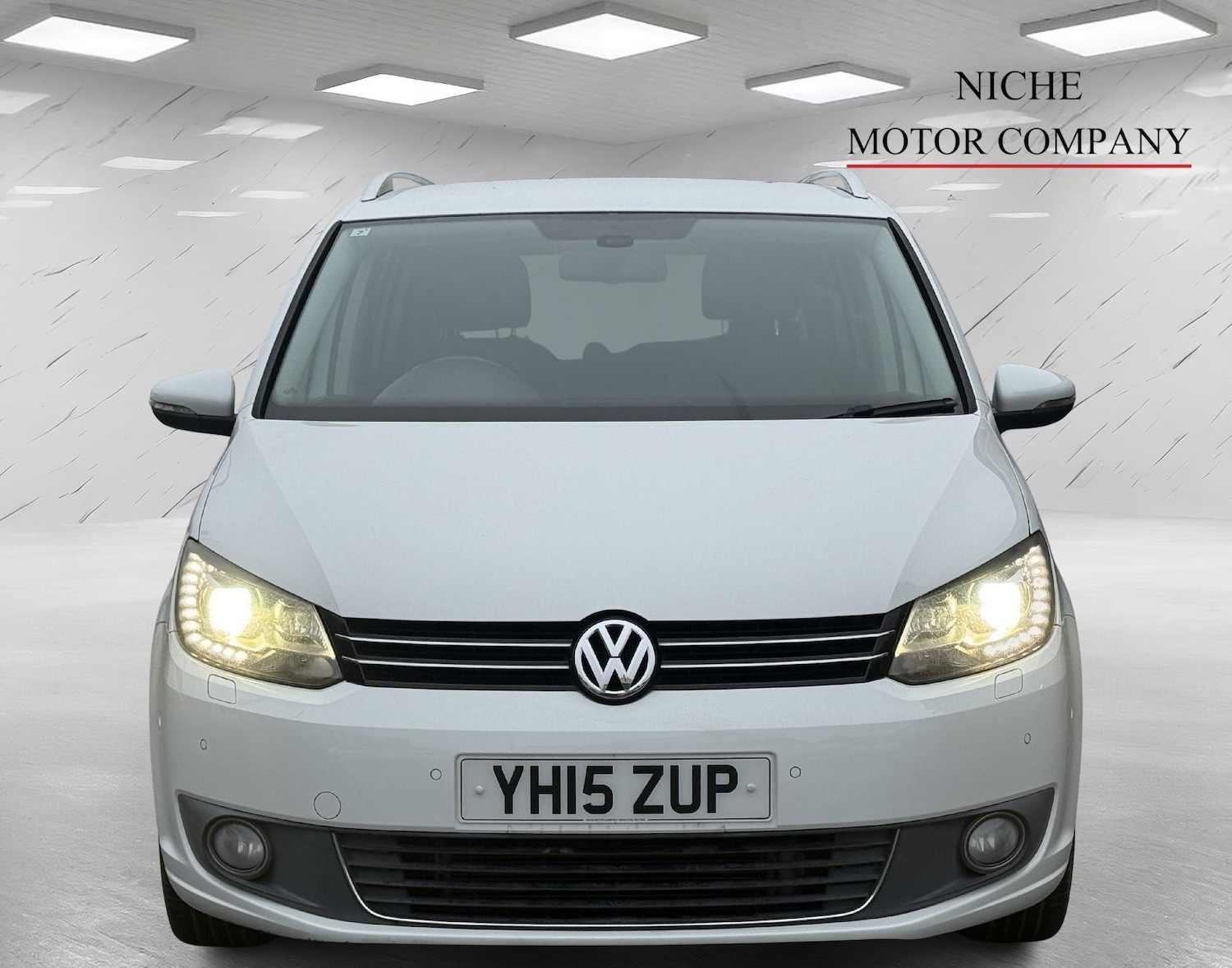 Used Volkswagen Touran for sale - 77441402: Photo 2