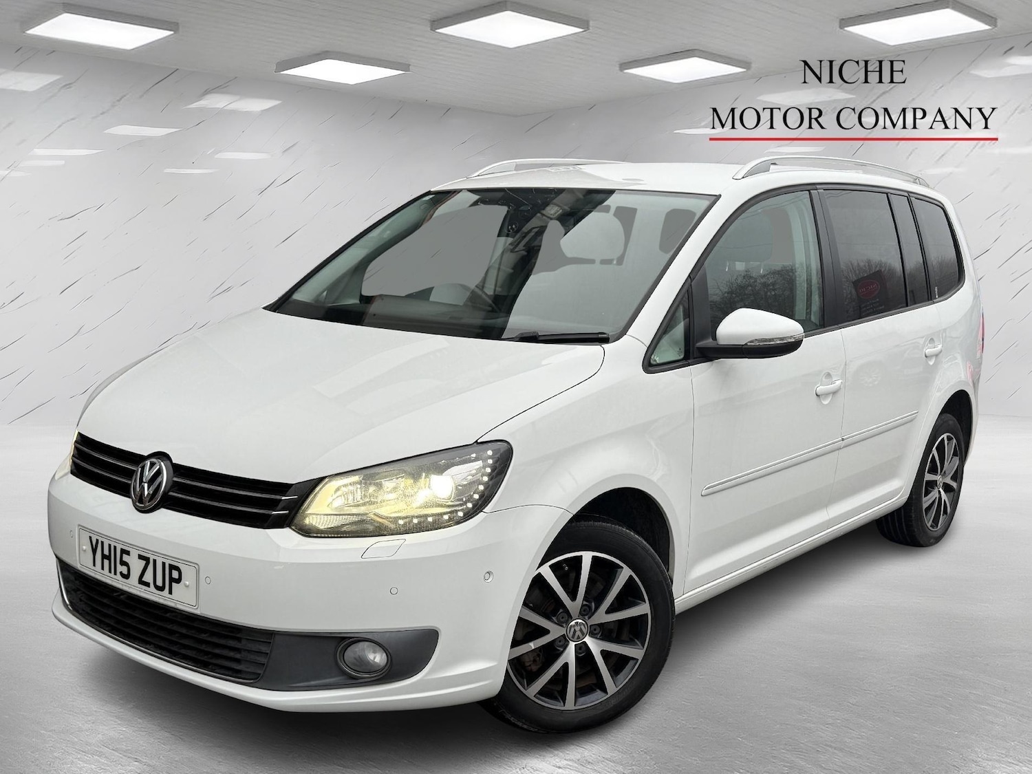 Used Volkswagen Touran for sale - 77441402: Photo 4
