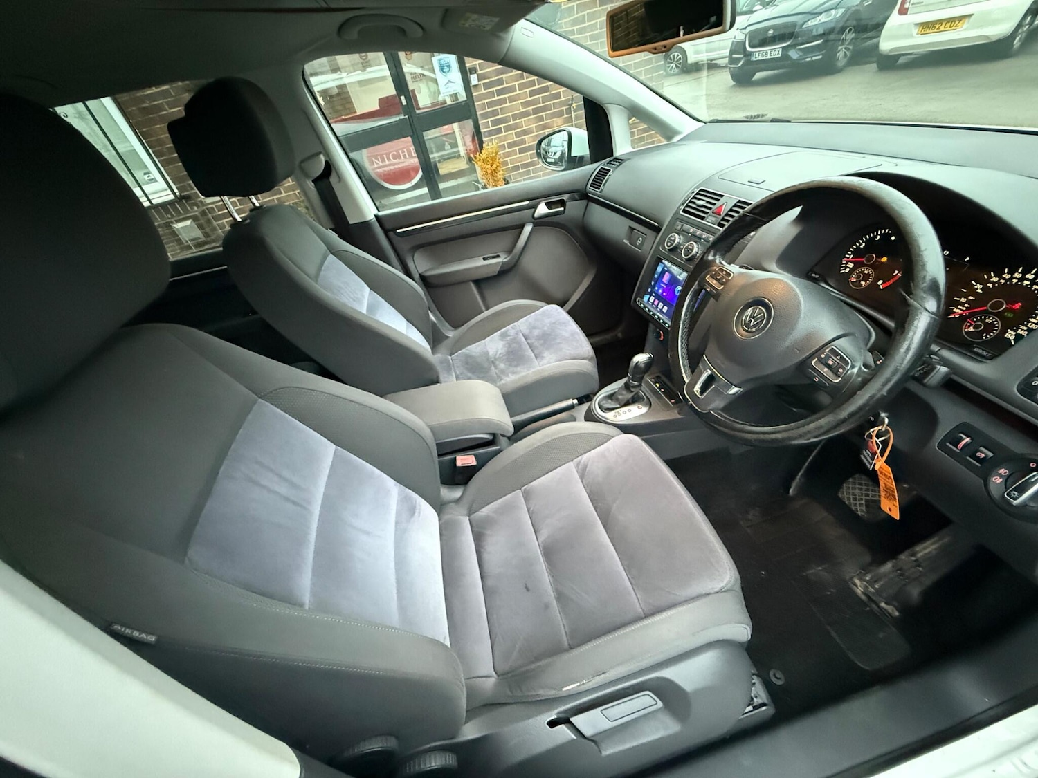 Used Volkswagen Touran for sale - 77441402: Photo 45