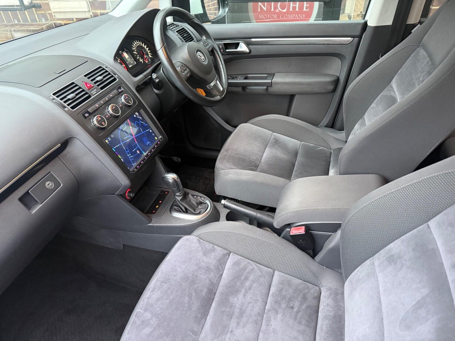 Used Volkswagen Touran for sale - 77441393: Photo 51