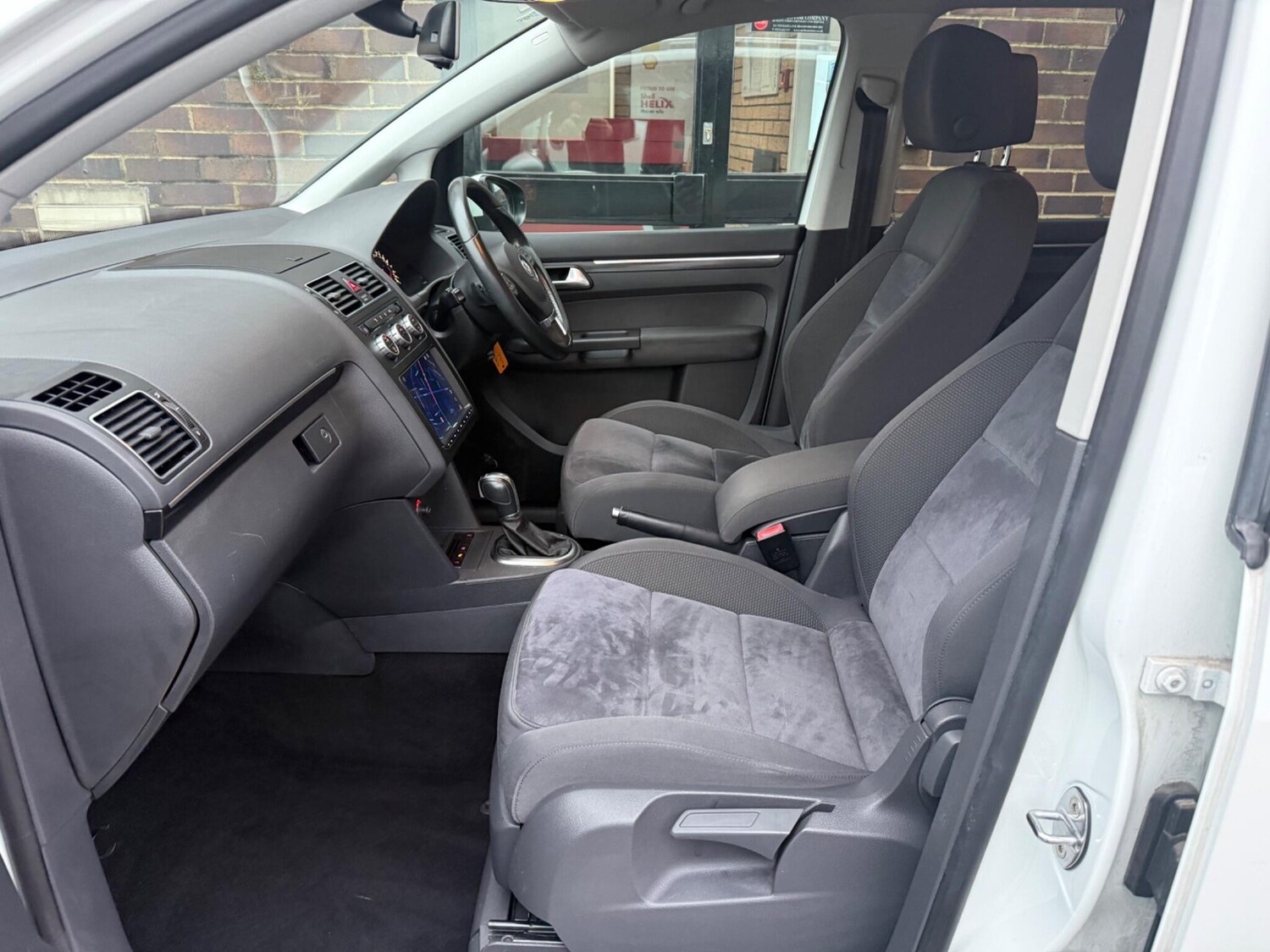 Used Volkswagen Touran for sale - 77441393: Photo 52