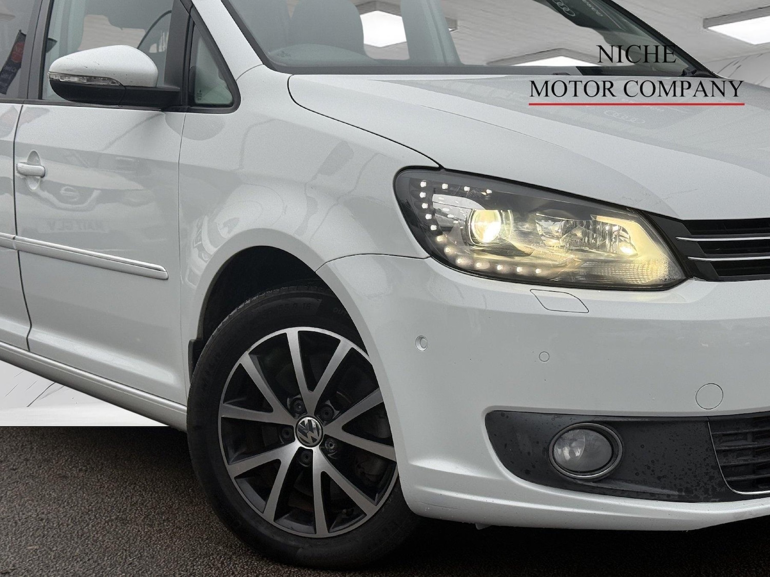 Used Volkswagen Touran for sale - 77441393: Photo 6