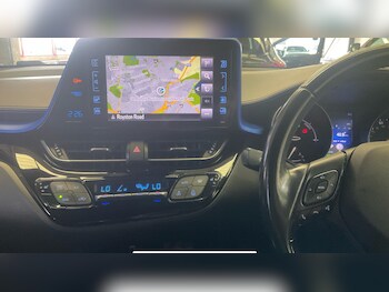 Used Toyota C-HR 2018 for sale - 75646451: Photo