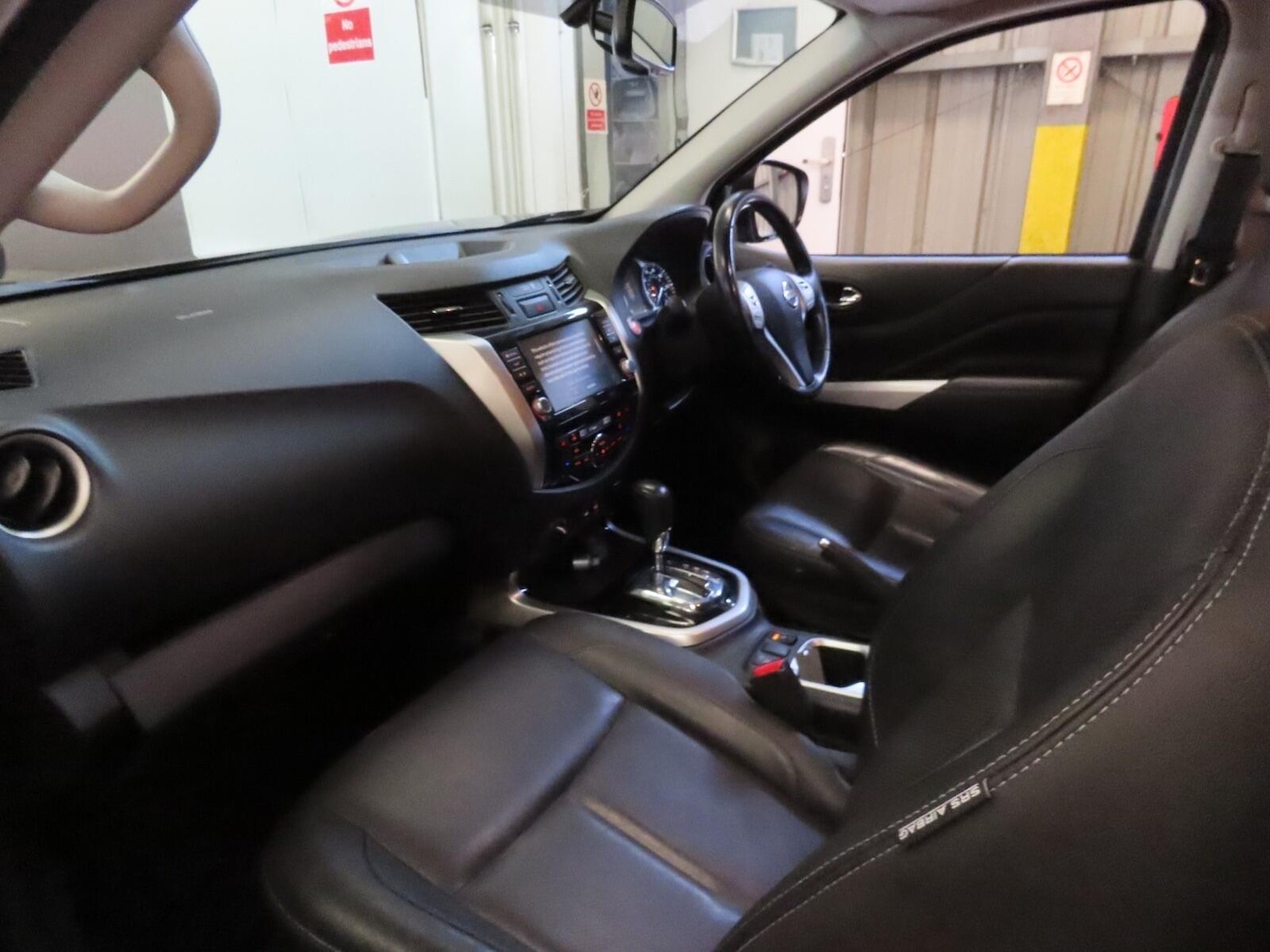 Used Nissan Navara 2021 for sale - 76538470: Photo 3