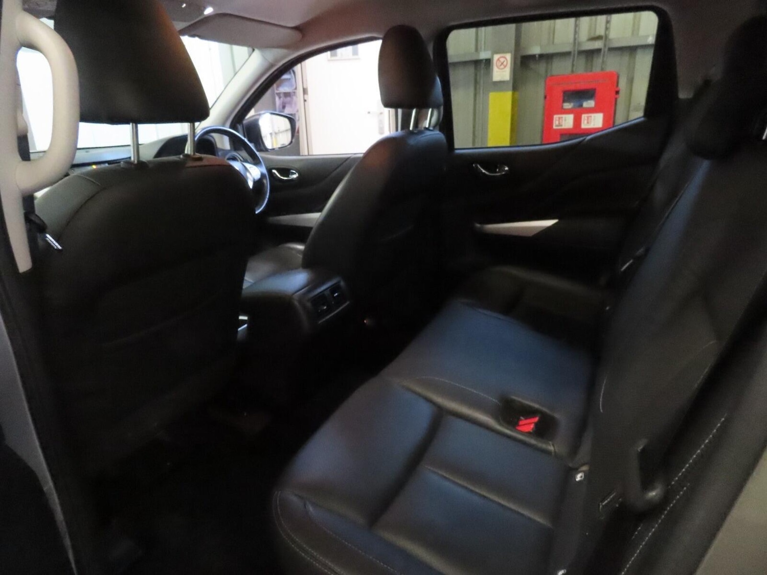 Used Nissan Navara 2021 for sale - 76538470: Photo 9