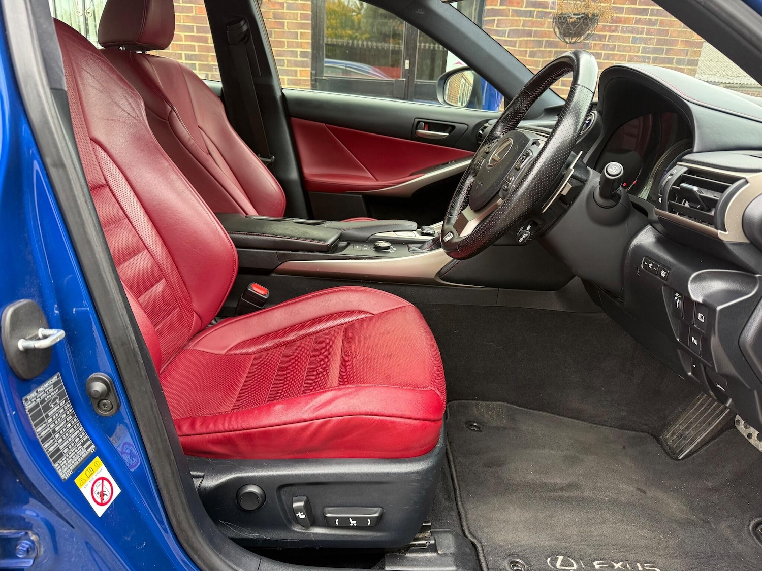 Used Lexus IS 2018 for sale - 76296017: Photo 17