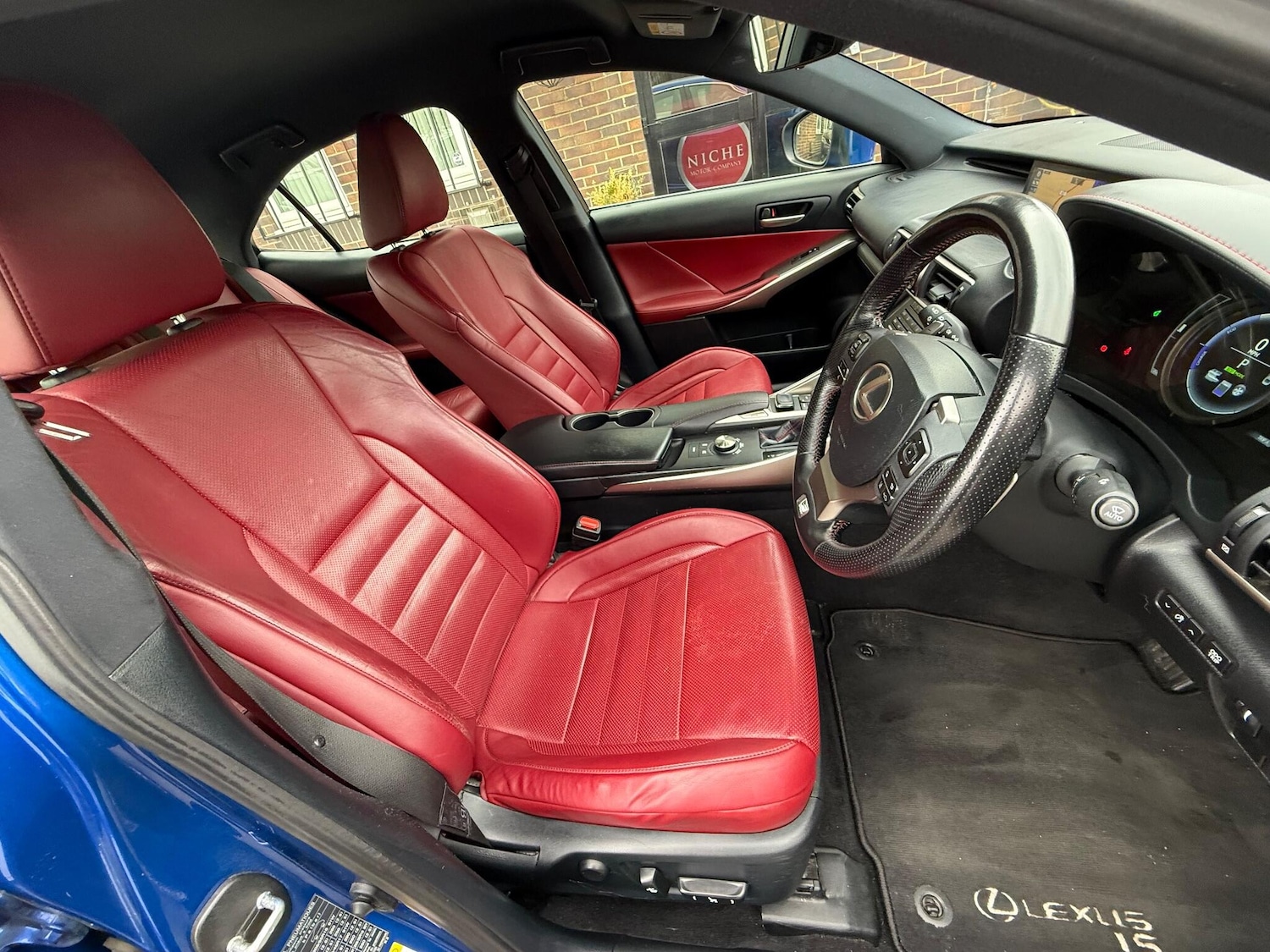 Used Lexus IS 2018 for sale - 76296017: Photo 18