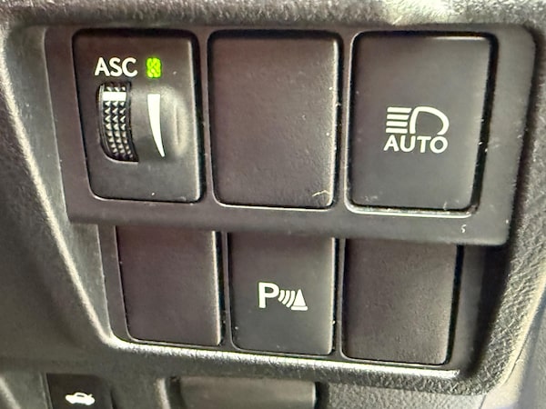 Used Lexus IS 2018 for sale - 76296017: Photo 23