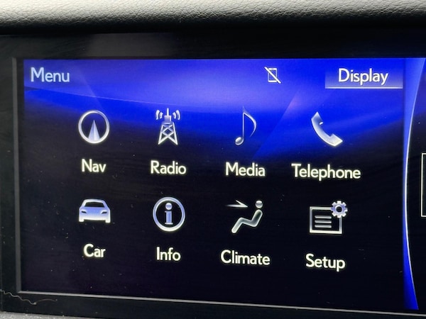 Used Lexus IS 2018 for sale - 76296017: Photo 46