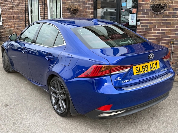 Used Lexus IS 2018 for sale - 76296017: Photo 54