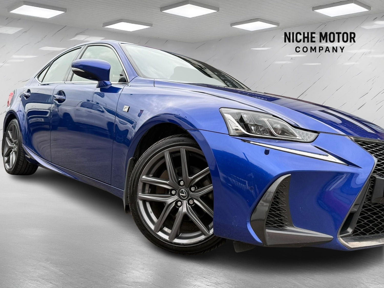 Used Lexus IS 2018 for sale - 76296017: Photo 64