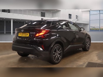 Used Toyota C-HR 2020 for sale - 77441134: Photo