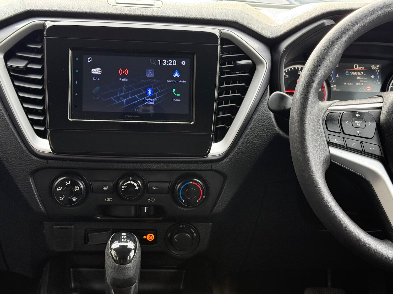 Used Isuzu D-Max 2023 for sale - 77291637: Photo 10