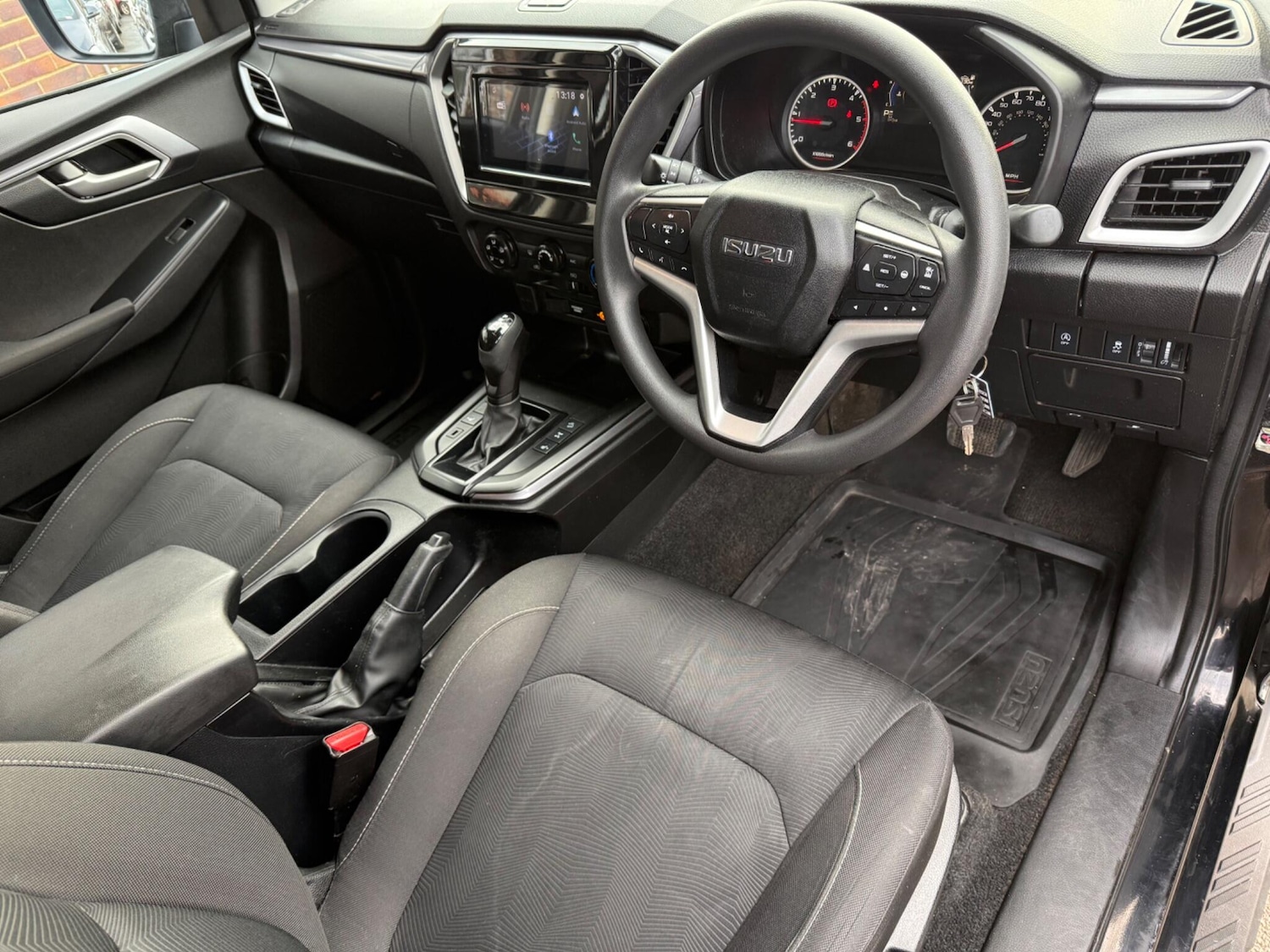 Used Isuzu D-Max 2023 for sale - 77291637: Photo 13