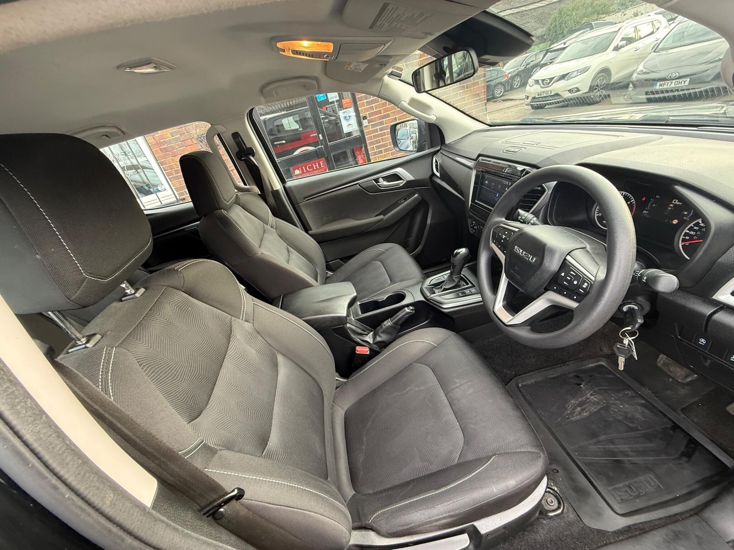 Used Isuzu D-Max 2023 for sale - 77291637: Photo 18