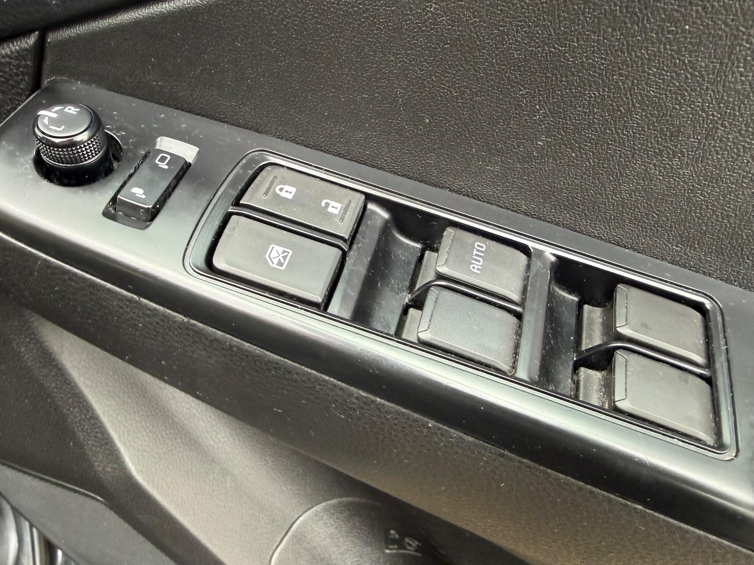 Used Isuzu D-Max 2023 for sale - 77291637: Photo 24