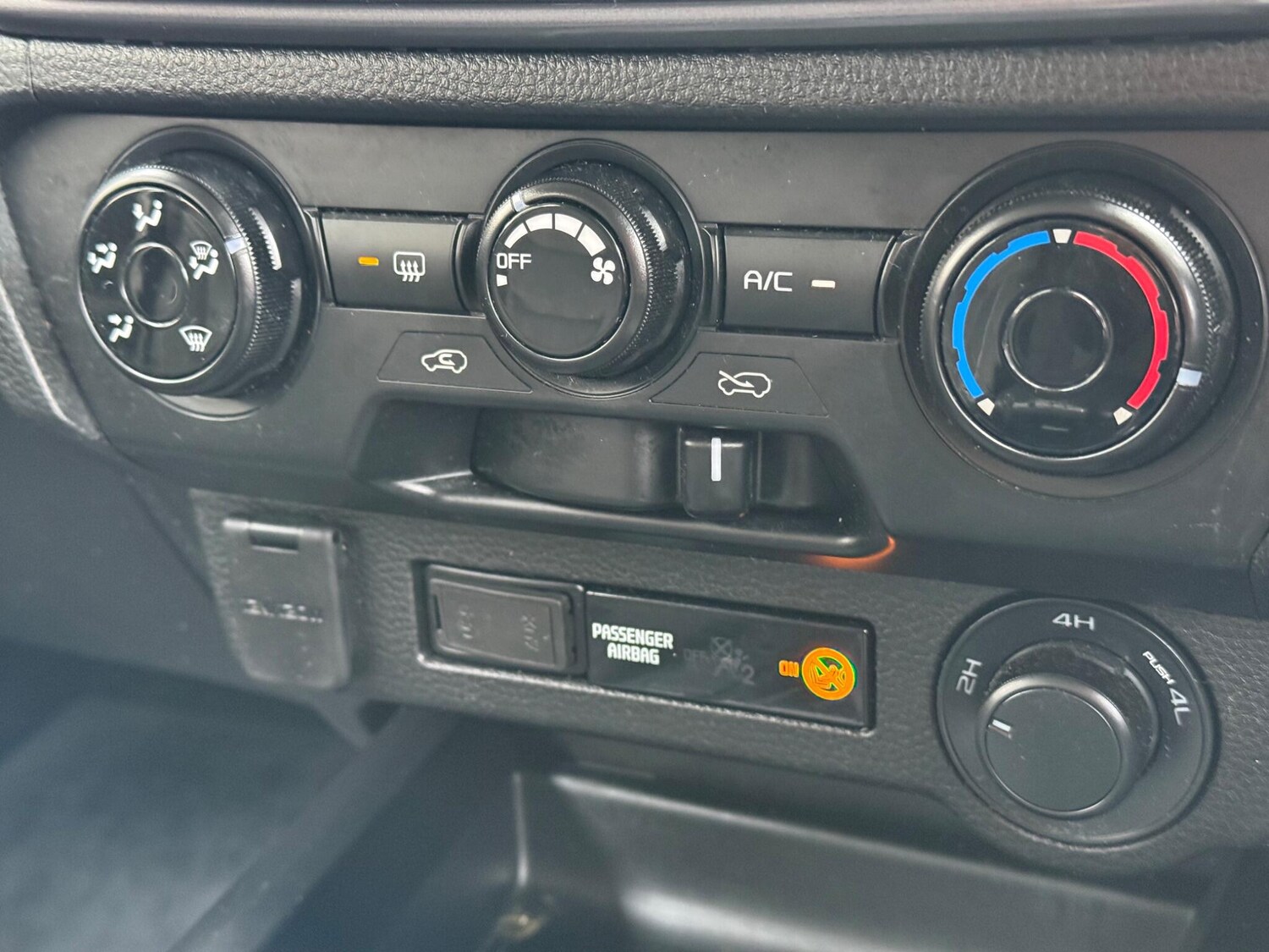 Used Isuzu D-Max 2023 for sale - 77291637: Photo 37