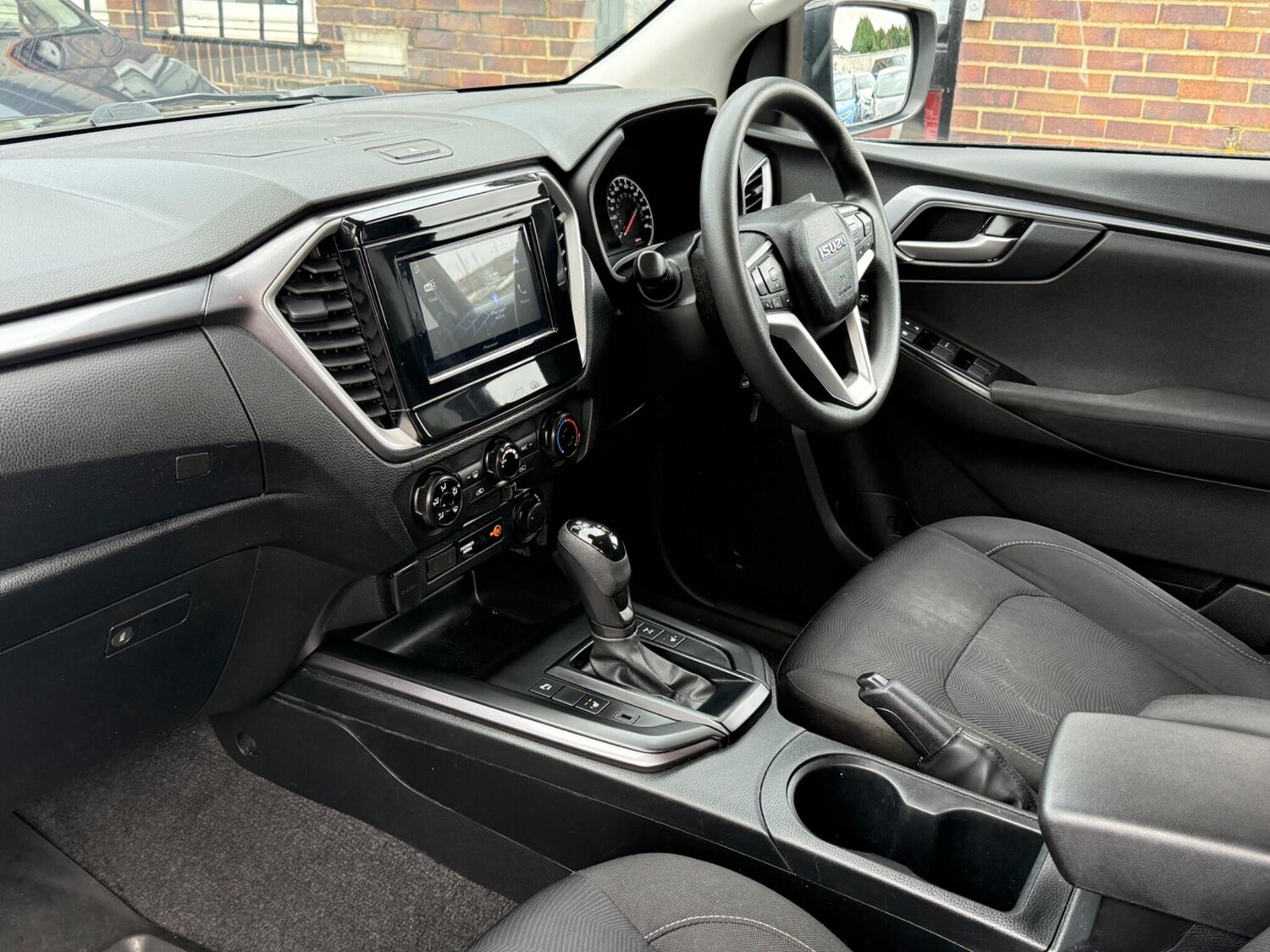 Used Isuzu D-Max 2023 for sale - 77291637: Photo 48