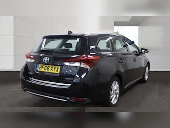 Used Toyota Auris 2018 for sale - 78662400: Photo