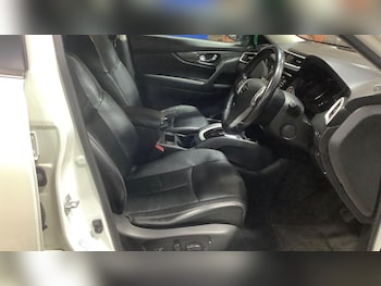 Used Nissan X-Trail 2017 for sale - 77214925: Photo