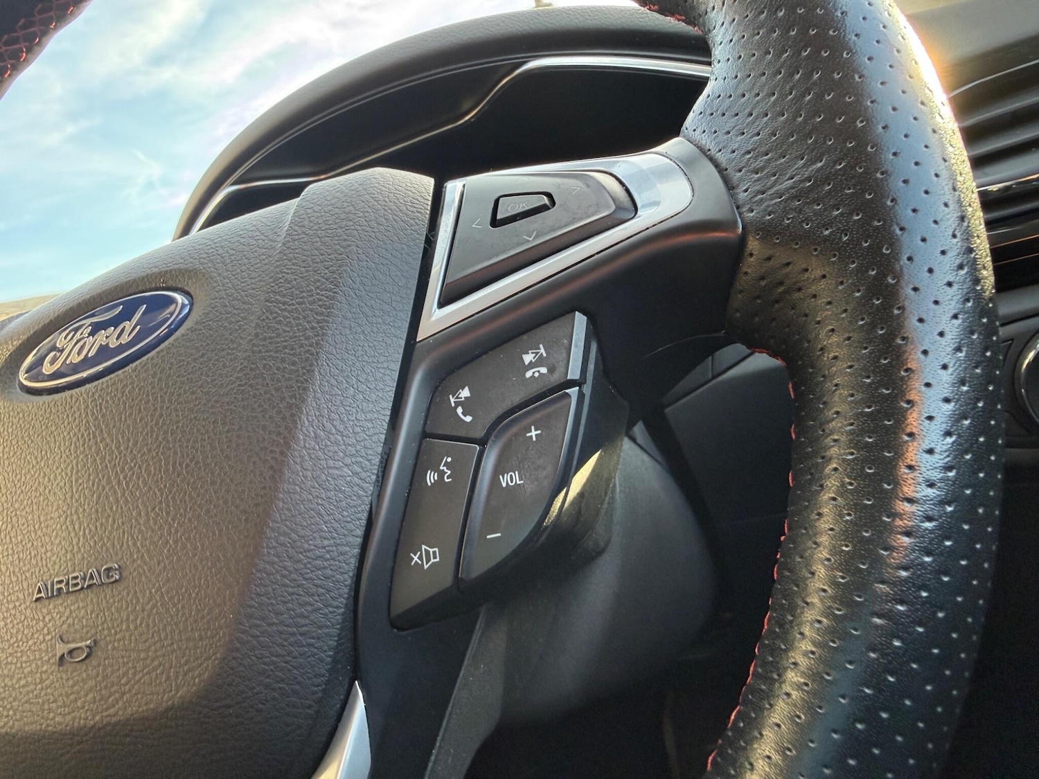 Used Ford Mondeo 2022 for sale - 77597600: Photo 35