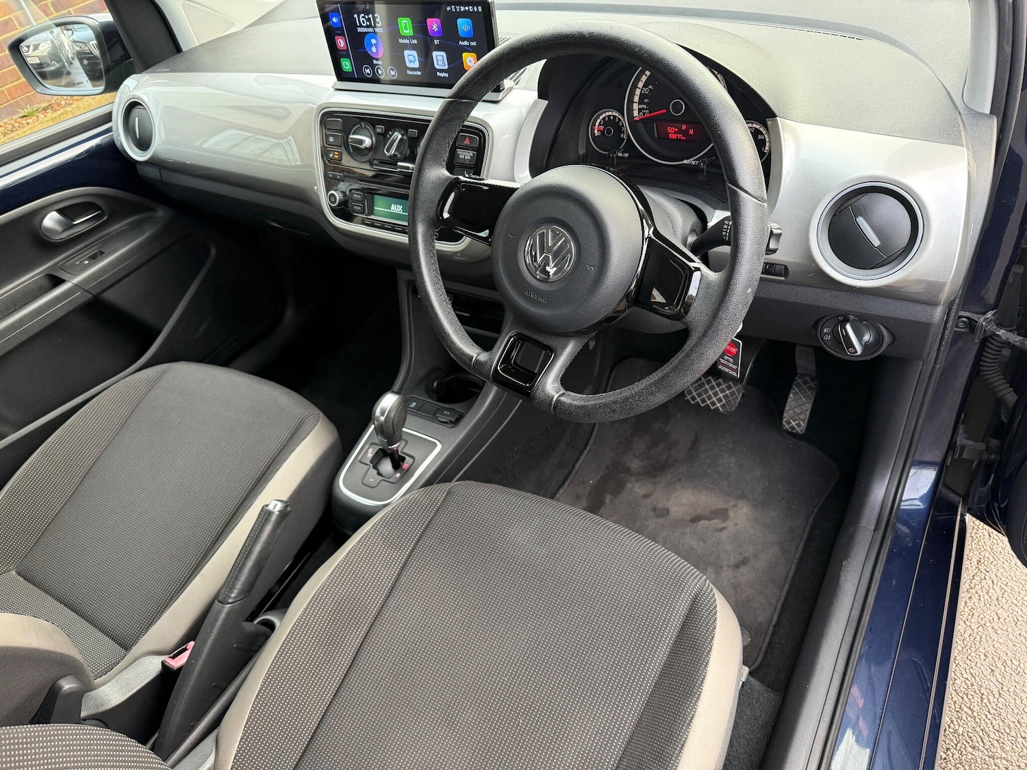 Used Volkswagen up! 2026 for sale - 77143395: Photo 10