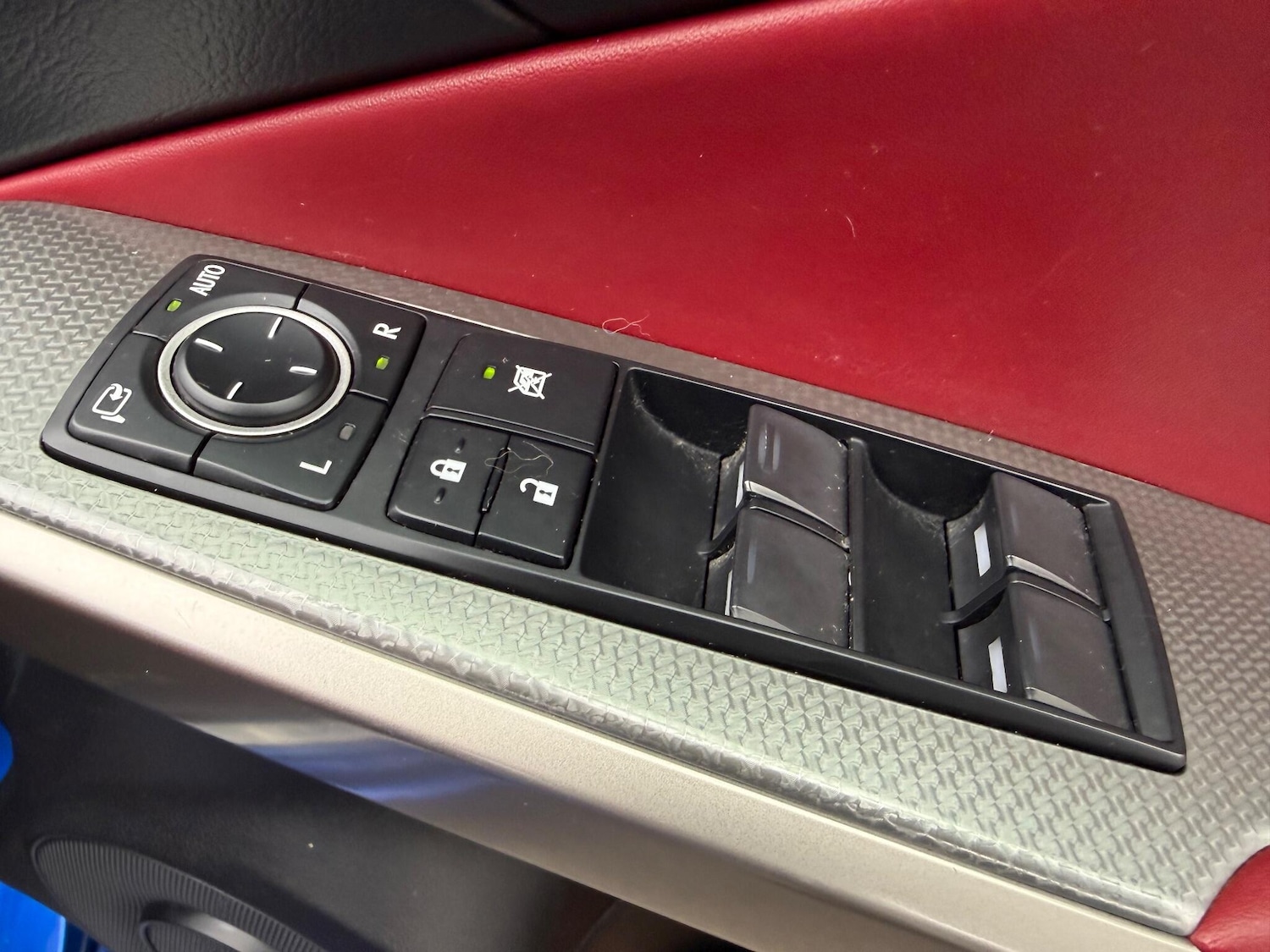 Used Lexus IS 2018 for sale - 76995165: Photo 25