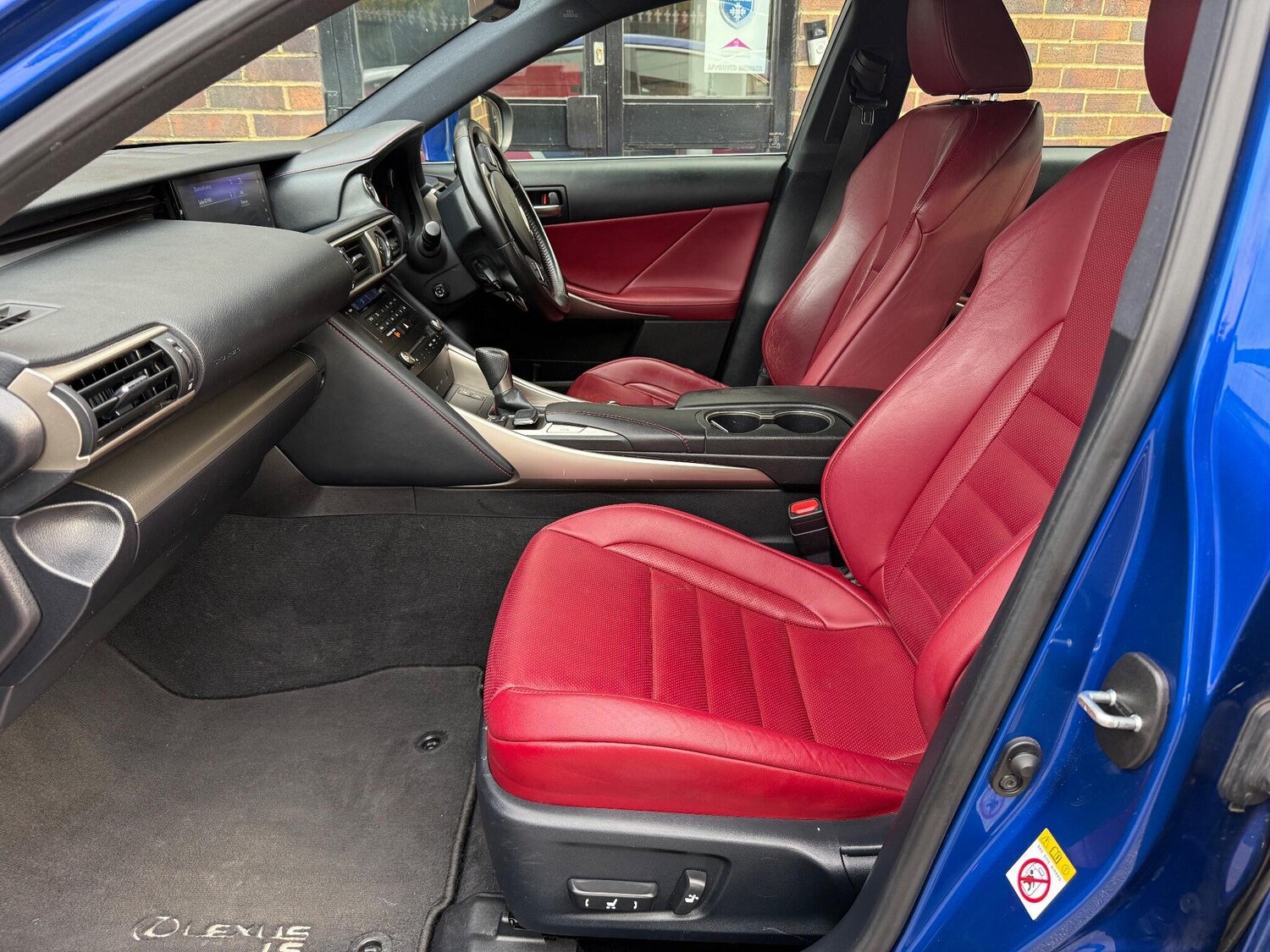 Used Lexus IS 2018 for sale - 76995165: Photo 52