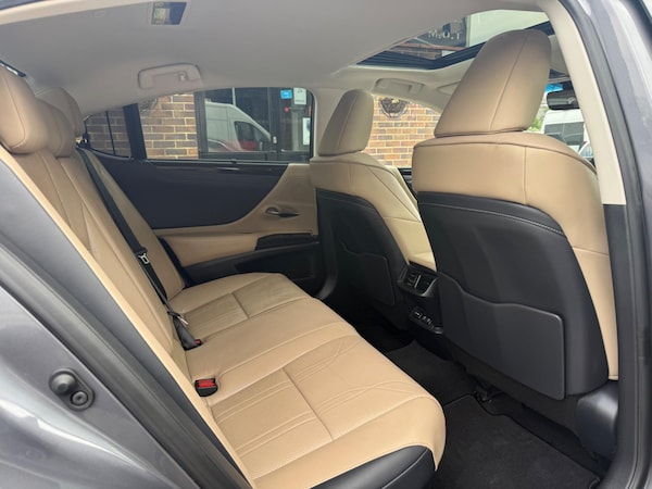 Used Lexus ES 2020 for sale - 75552975: Photo 24